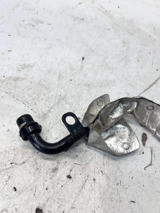 RURKA PRZEWÓD WĄŻ WODY AUDI A4 B9 A5 Q5 FY 2.0 TFSI 06L121085AF