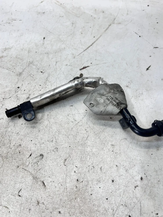 RURKA PRZEWÓD WĄŻ WODY AUDI A4 B9 A5 Q5 FY 2.0 TFSI 06L121085AF