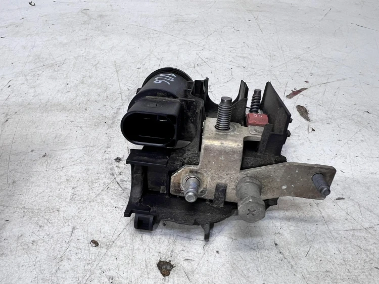 ROZDZIELACZ PRĄDU KLEMA + AUDI A4 B9 A5 8W 8W0941823F 1/26