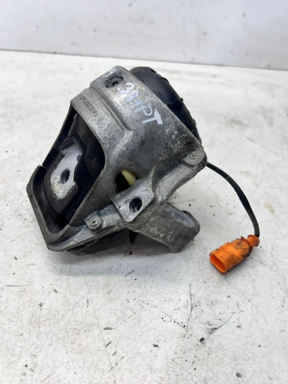 PODUSZKA SILNIKA L P AUDI A4 B8 A5 Q5 8K0199381PT