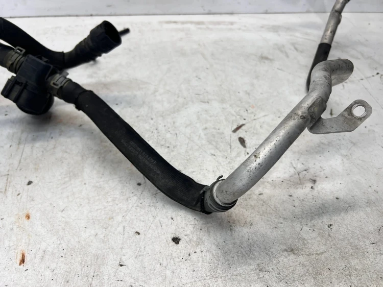PRZEWÓD WODY AUDI A4 B8 A5 8K0819377J 8K1819376F 8K0819374D 8K1819350AQ