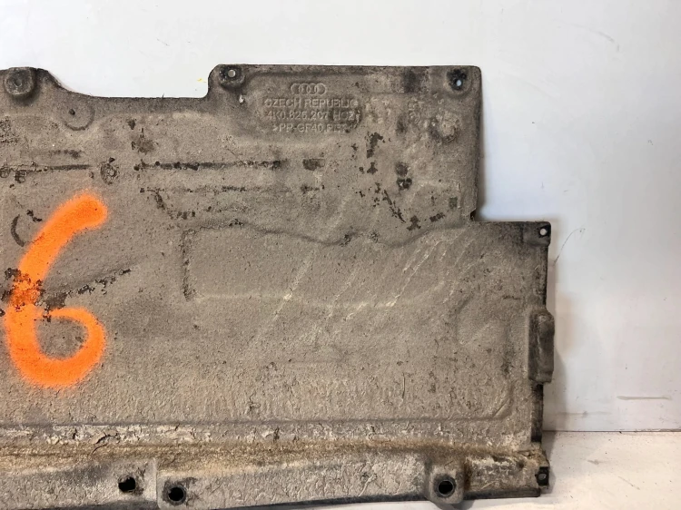 OSŁONA PŁYTA PODWOZIA LEWA AUDI A6 C8 4K0825207 107/26