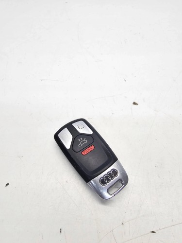 KLUCZYK PILOT KEYLESS AUDI Q5 FY A4 B9 A5 8W Q7 4M 4M0959754BA USA PANIC