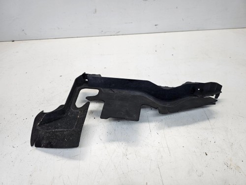 KIEROWNICA POWIETRZA PRAWA AUDI A6 C6 4F0121284AH