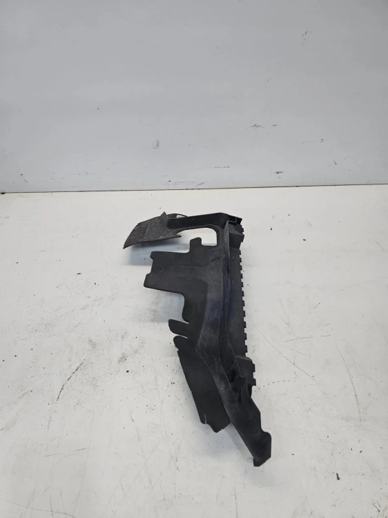 KIEROWNICA POWIETRZA PRAWA AUDI A6 C6 4F0121284AH