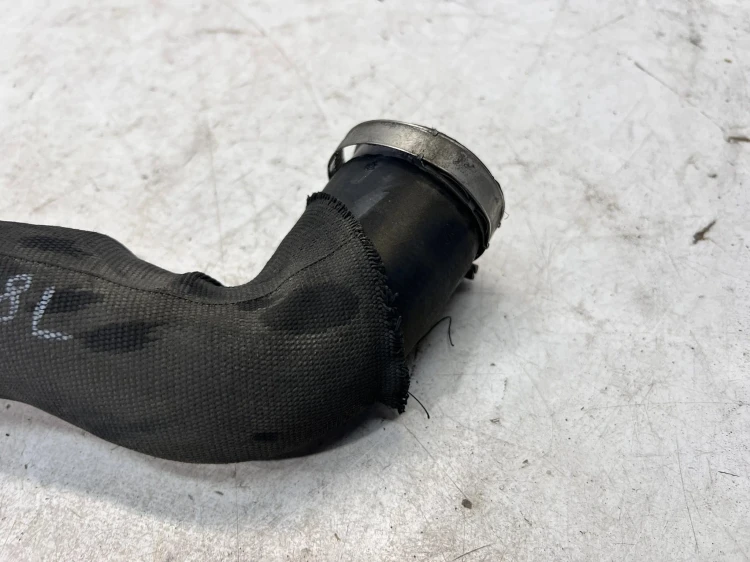 RURA PRZEWÓD INTERCOOLERA AUDI A4 B7 8E0145708L