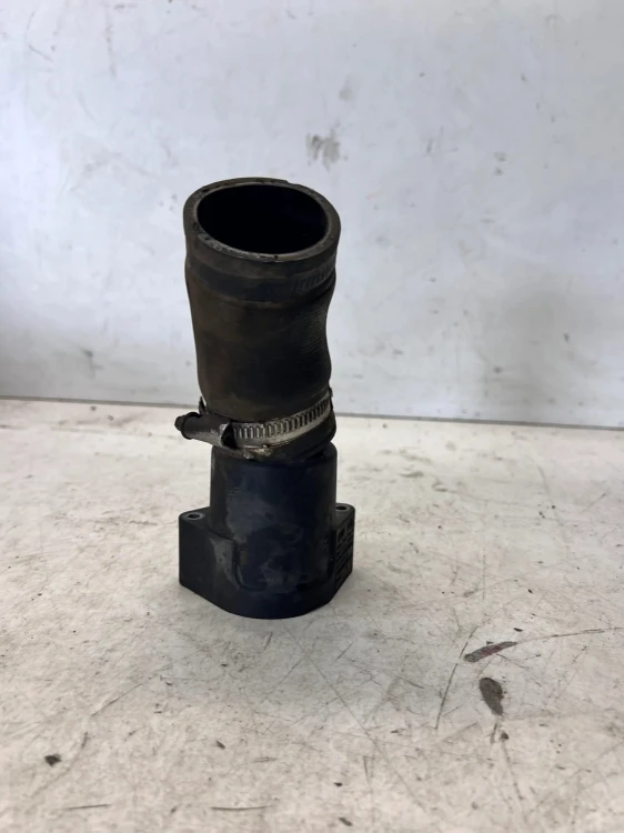 KRÓCIEC DOLOT TURBINY AUDI VW SEAT 03L131111G 5N0145828E