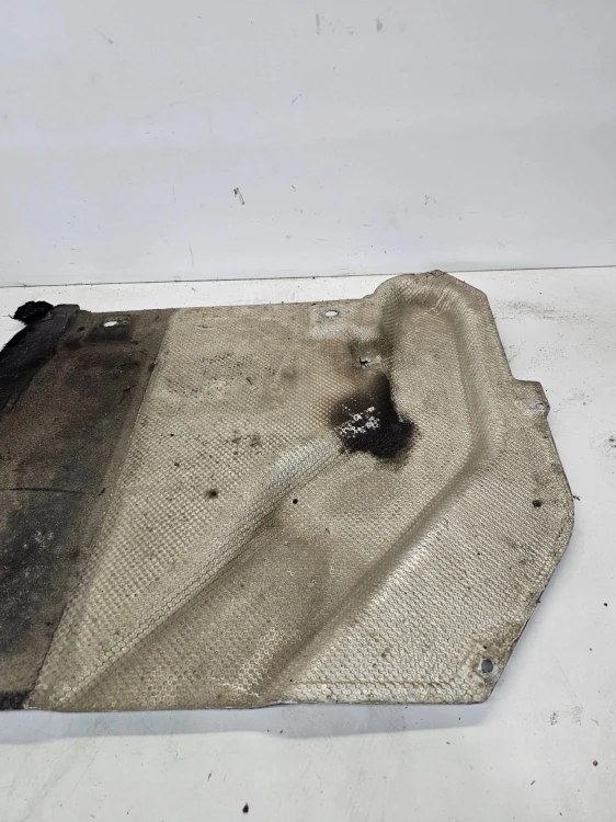OSŁONA PODWOZIA PRZÓD AUDI A4 B9 8W0825209A
