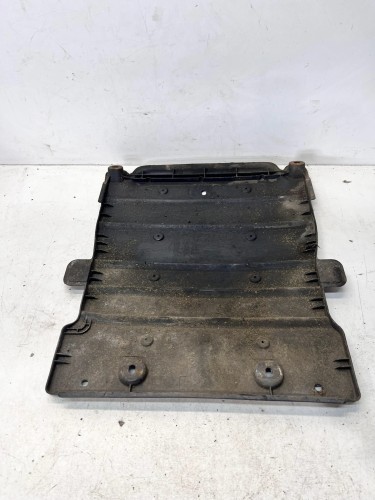 OSŁONA PŁYTA PODWOZIA AUDI A3 8V VOLKSWAGEN SEAT SKODA 5Q0825230H 102/26