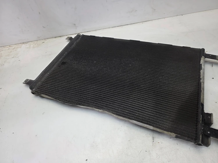 CHŁODNICA SKRAPLACZ KLIMATYZACJI AUDI VOLKSWAGEN SEAT SKODA 5Q0816411N
