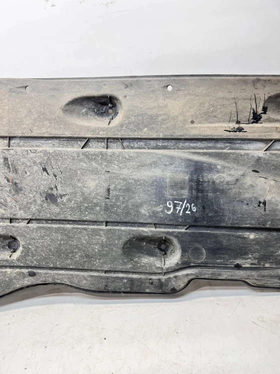 OSŁONA PŁYTA PODWOZIA PRAWA AUDI A3 8V 5Q0825202L 97/26