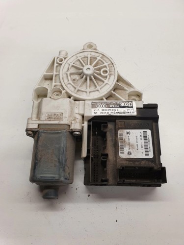 SILNICZEK SZYBY PRAWY AUDI A3 8P LIFT 8P4959802D