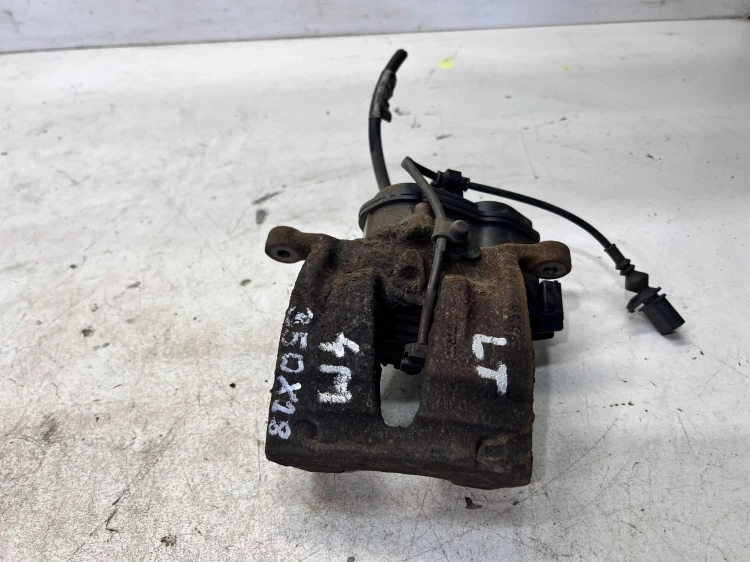 ZACISK HAMULCOWY LEWY TYŁ AUDI Q7 4M 4M0615403A 350MM X 28MM
