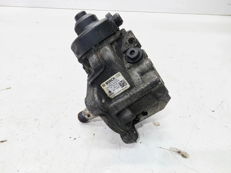 POMPA WTRYSKOWA AUDI VOLKSWAGEN SEAT SKODA 2.0 TDI 03L130755AB 0445010533