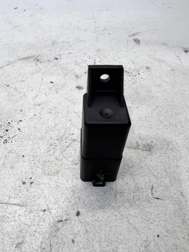 PRZEKAŹNIK ŚWIEC ŻAROWYCH AUDI VW SEAT 4M0907282A