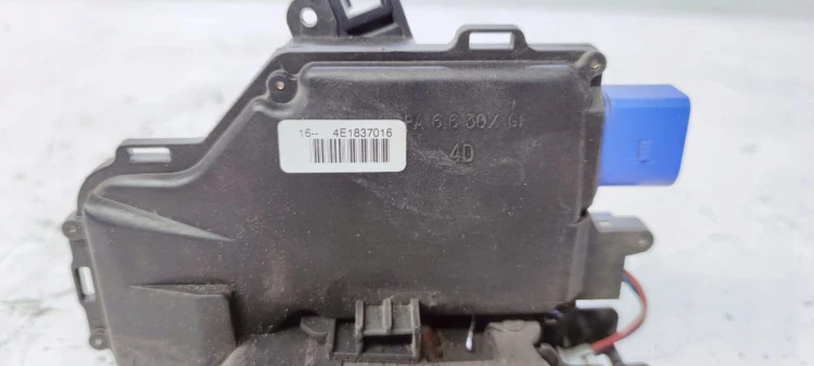 ZAMEK DRZWI PRAWY PRZÓD AUDI A3 A8 4E1837016