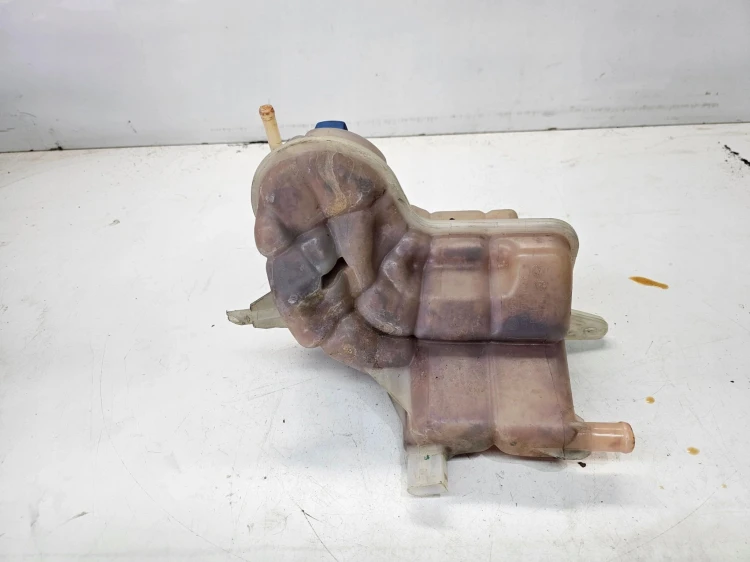 ZBIORNIK WYRÓWNAWCZY AUDI A6 C6 4F0121403E