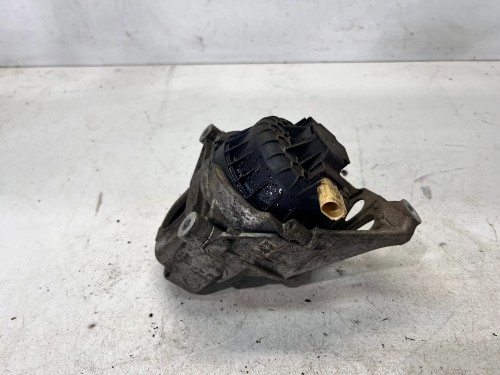 ŁAPA PODUSZKA SILNIKA LEWA AUDI A6 Q7 4M0199371FF
