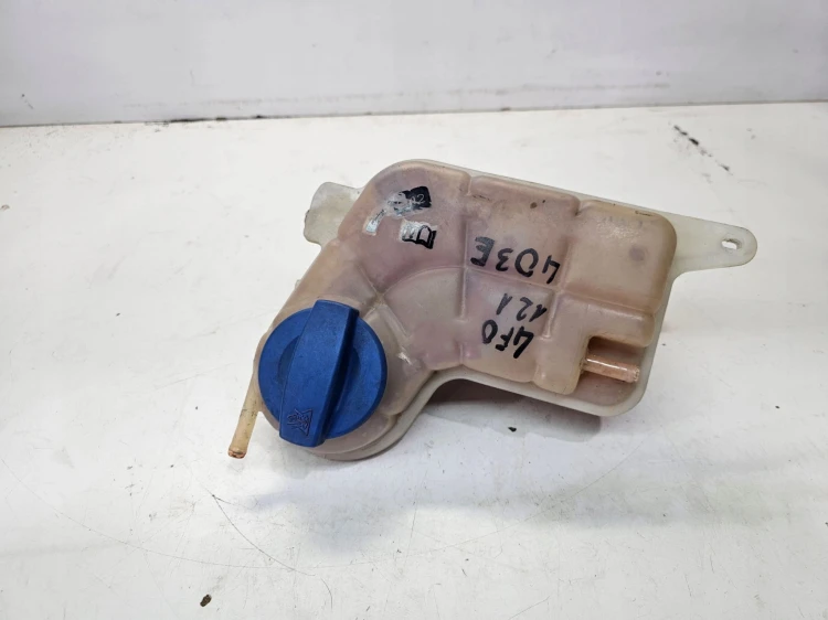 ZBIORNIK WYRÓWNAWCZY AUDI A6 C6 4F0121403E