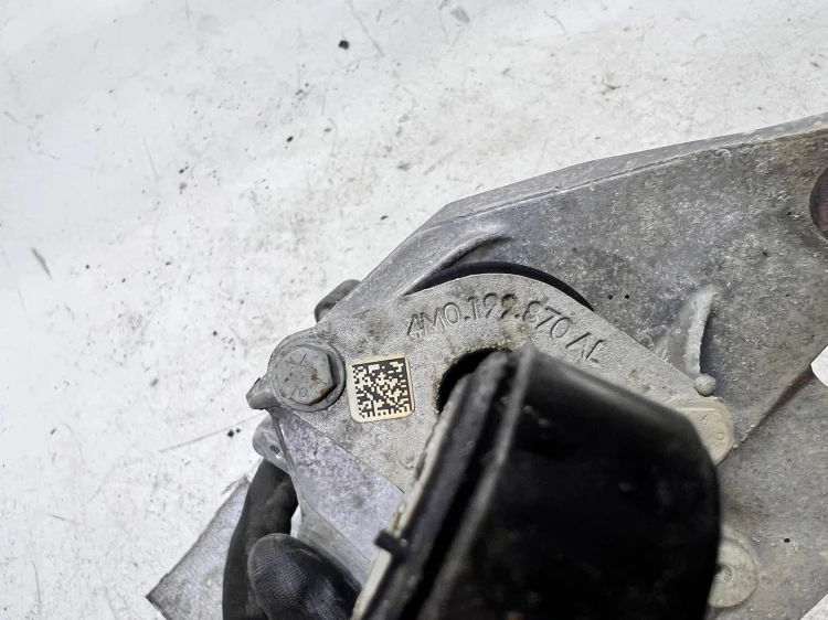 MOCOWANIE ŁAPA SILNIKA PRAWA AUDI A4 B9 A5 8W Q7 4M 3.0TDI 4M0199308AT