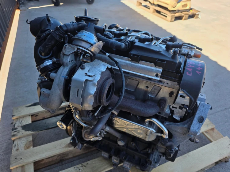 SILNIK KOMPLETNY AUDI VW SEAT SKODA 1.6 TDI CAY CAYB 144655KM ORYGINAŁ !!!