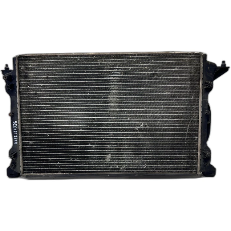 CHŁODNICA WODY AUDI A4 B7 1.9 TDI 8E0121251A