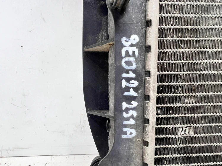 CHŁODNICA WODY AUDI A4 B7 1.9 TDI 8E0121251A