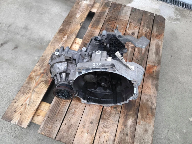 SKRZYNIA BIEGÓW AUDI VW SEAT MANUAL 1.4 TSI TFSI QSZ ORYGINAŁ !!!!