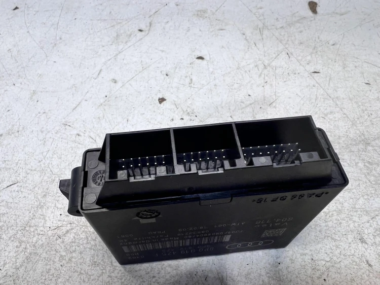 STEROWNIK PDC PARKTRONIK AUDI A3 LIFT 8P0919475F 4-KANAŁY