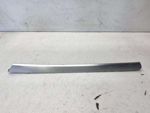 DEKOR DRZWI LEWY PRZÓD AUDI A5 8T 8T0867409 1/26 SZCZOKOWANE ALUMINIUM