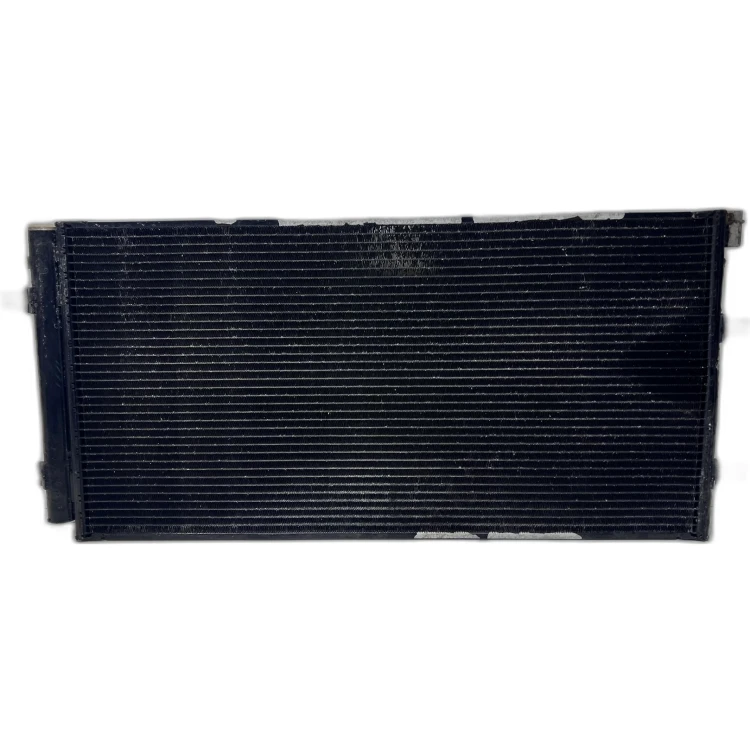 CHŁODNICA KLIMATYZACJI AUDI A4 B8 A5 Q5 8K0260401T BEZ CZUJNIA