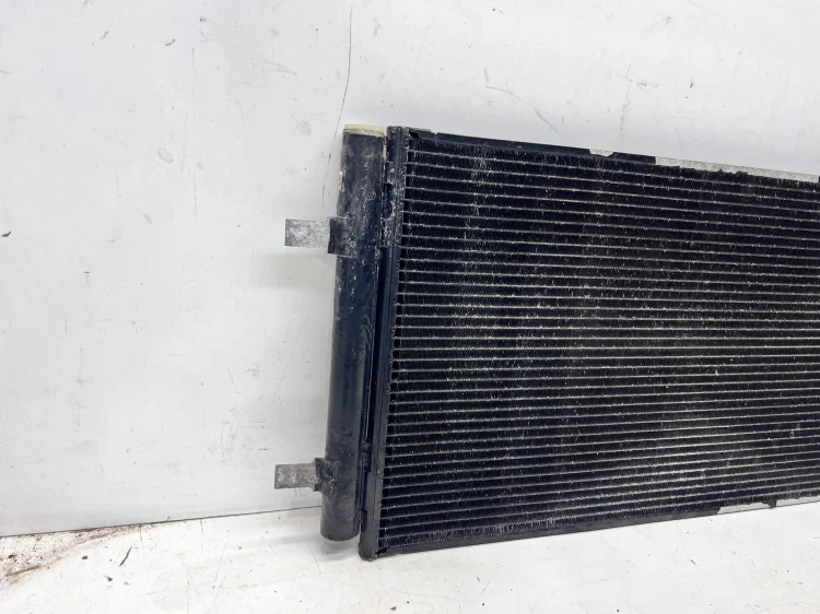 CHŁODNICA KLIMATYZACJI AUDI A4 B8 A5 Q5 8K0260401T BEZ CZUJNIA