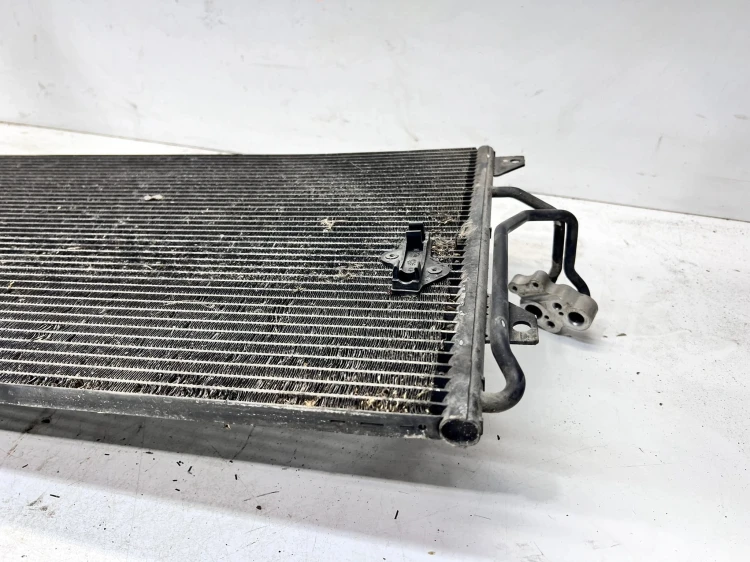 CHŁODNICA KLIMATYZACJI AUDI Q7 4L 4L0260401A