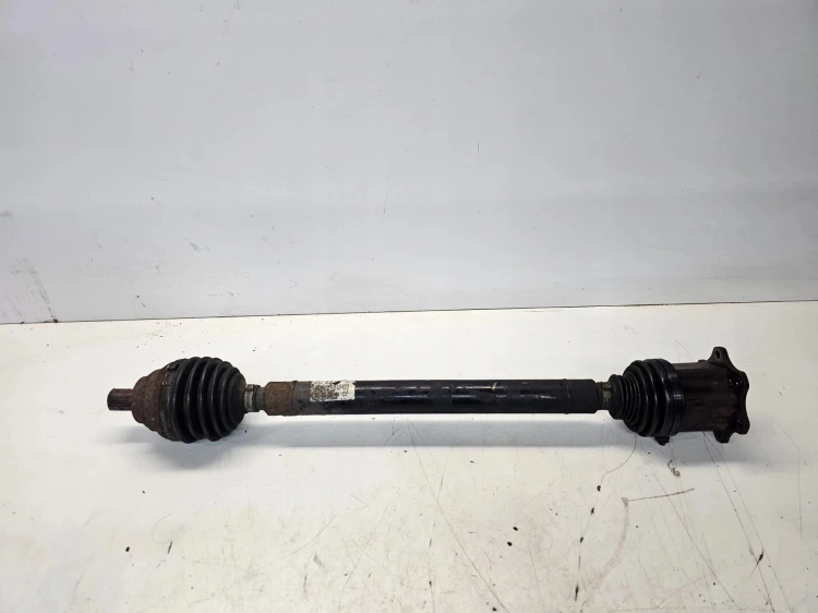 PÓŁOŚ PRAWA AUDI A3 8V VOLKSWAGEN SEAT SKODA 5Q0407272J