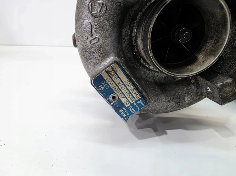 TURBOSPRĘŻARKA AUDI VOLKSWAGEN SEAT SKODA 2.0 TDI 03L253019T USZKODZONA