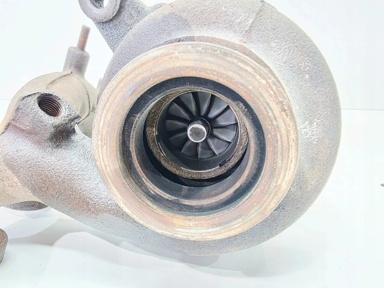 TURBOSPRĘŻARKA AUDI VOLKSWAGEN SEAT SKODA 2.0 TDI 03L253019T USZKODZONA