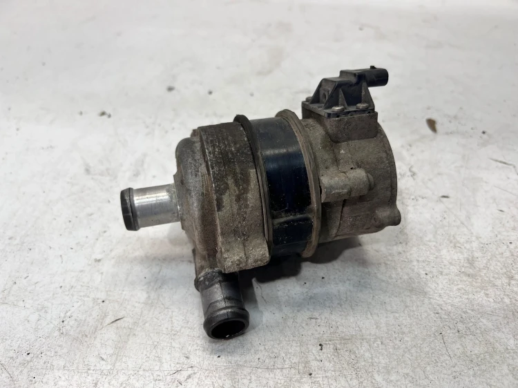 DODATKOWA POMPA PŁYNU CHŁODZĄCEGO AUDI A4 B9 A5 4H0965569A