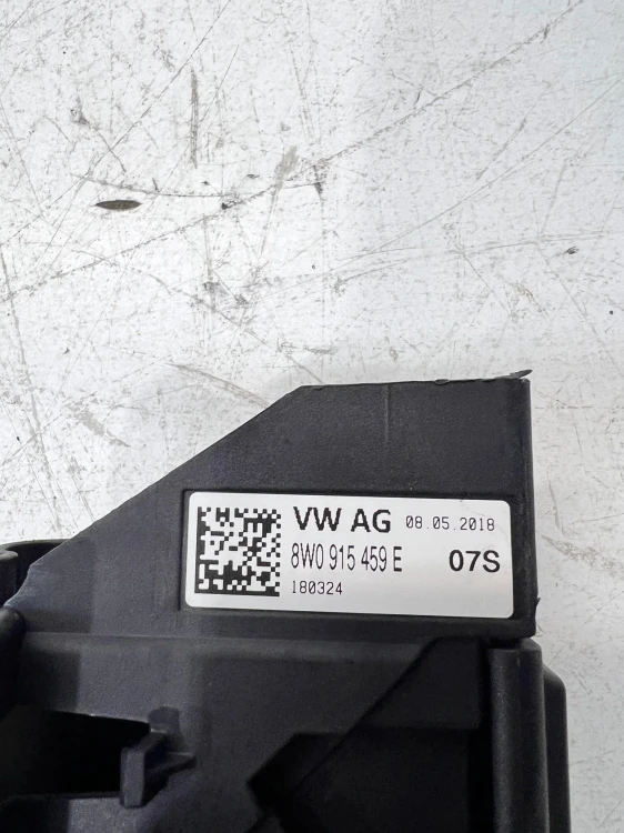 KLEMA PLUSOWA AUDI A4 B9 A5 8W0915459E