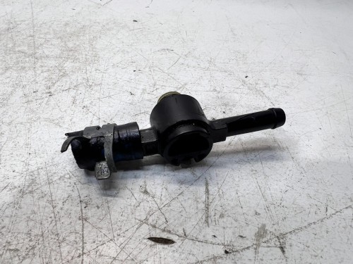 ZAWÓR FILTRA PALIWA AUDI A3 8L 1J0127247A