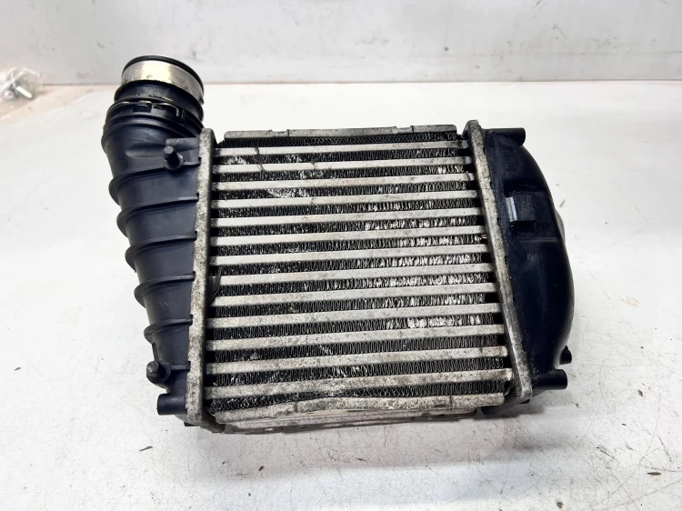 CHŁODNICA POWIETRZA INTERCOOLER AUDI VOLKSWAGEN SEAT SKODA 1J0145803N