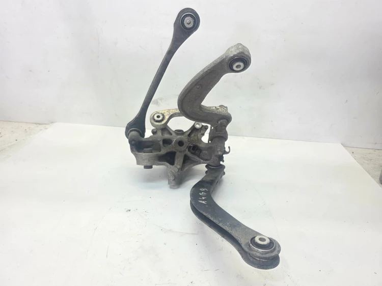 ZWROTNICA WAHACZE PIASTA PRAWY TYŁ AUDI A4 B9 A5 8W 8W0505432T 8W0505460F 2