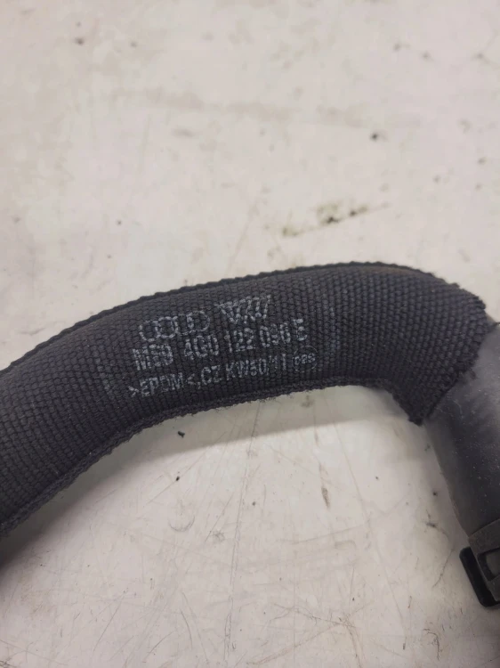 WĄŻ PRZEWÓD WODY AUDI A6 C7 A7 4G0122096E