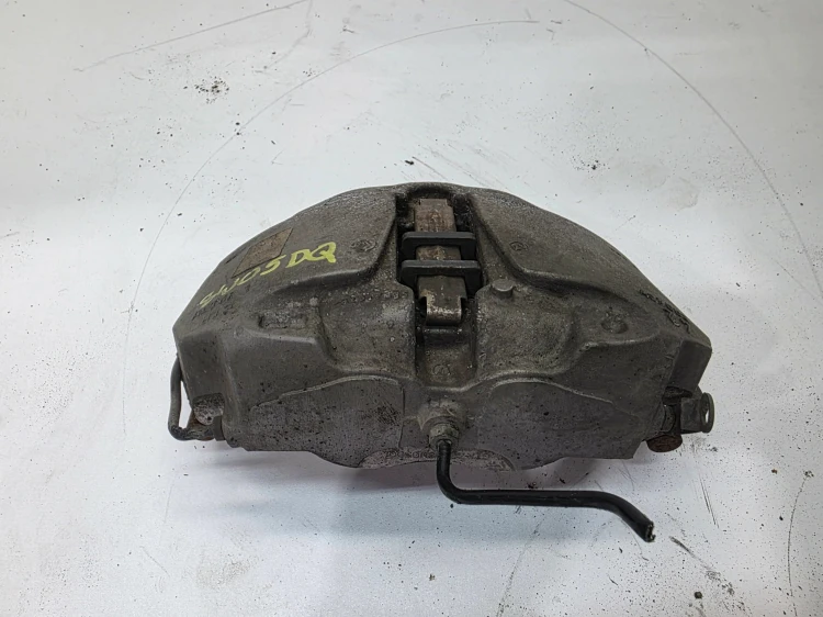 ZACISK HAMULCOWY LEWY PRZÓD AUDI A4 B9 A5 8W 8W05DD 973