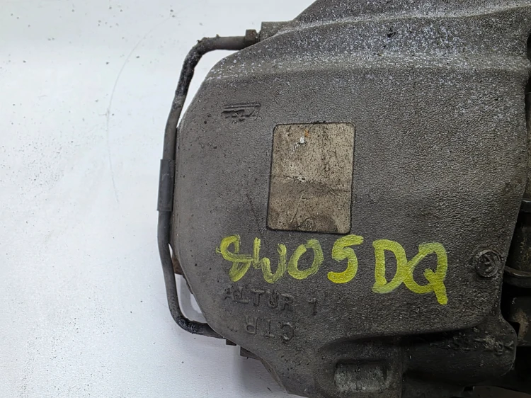 ZACISK HAMULCOWY LEWY PRZÓD AUDI A4 B9 A5 8W 8W05DD 973