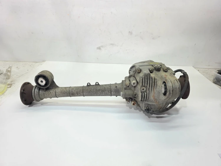 MOST DYFERENCJAŁ PRZÓD AUDI Q7 VW TOUAREG 3.0 JTG 0AA409508D