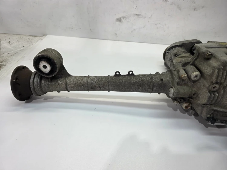 MOST DYFERENCJAŁ PRZÓD AUDI Q7 VW TOUAREG 3.0 JTG 0AA409508D