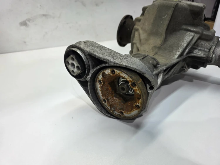 MOST DYFERENCJAŁ PRZÓD AUDI Q7 VW TOUAREG 3.0 JTG 0AA409508D