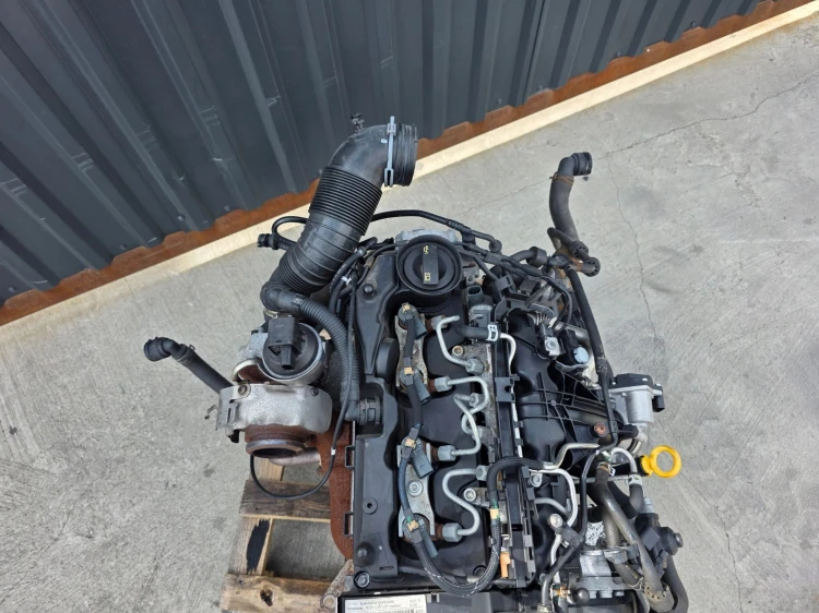 SILNIK KOMPLETNY AUDI VW SEAT SKODA 2.0 TDI CFF CFFB 137882 KM ORYGINAŁ !!!