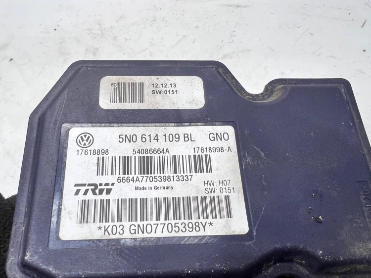 POMPA + STEROWNIK ABS ESP AUDI Q3 8U 5N0614109BL
