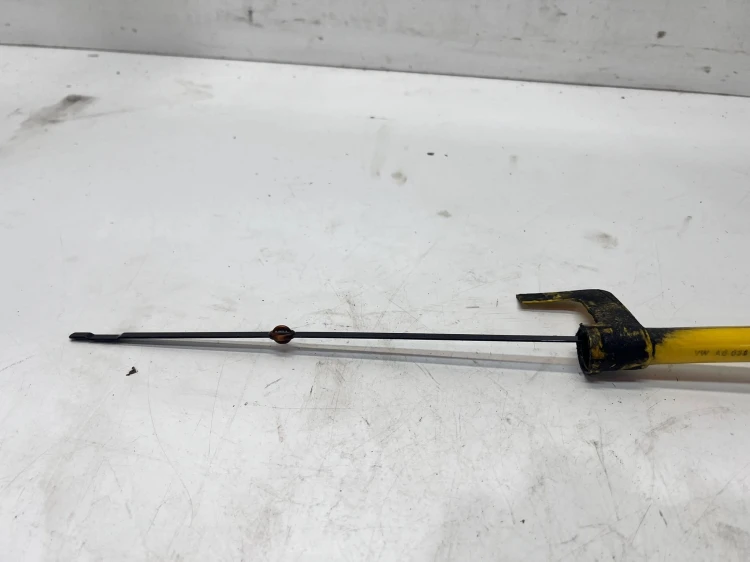 MIARKA POZIOMU OLEJU BAGNET AUDI VOLKSWAGEN SEAT SKODA 1.9 TDI 038103663C